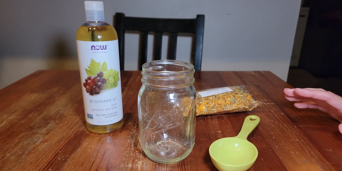 Ingredients for face oil